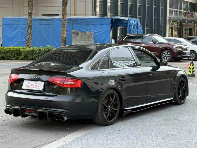 佛山13年奥迪A4L8