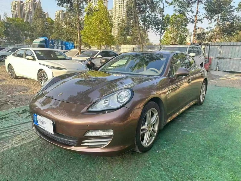 广州11年保时捷帕拉梅拉2