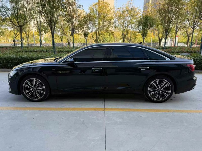 济宁23年奥迪A6L8