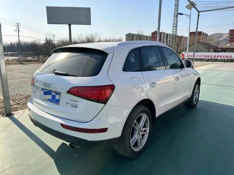 济宁16年奥迪Q57