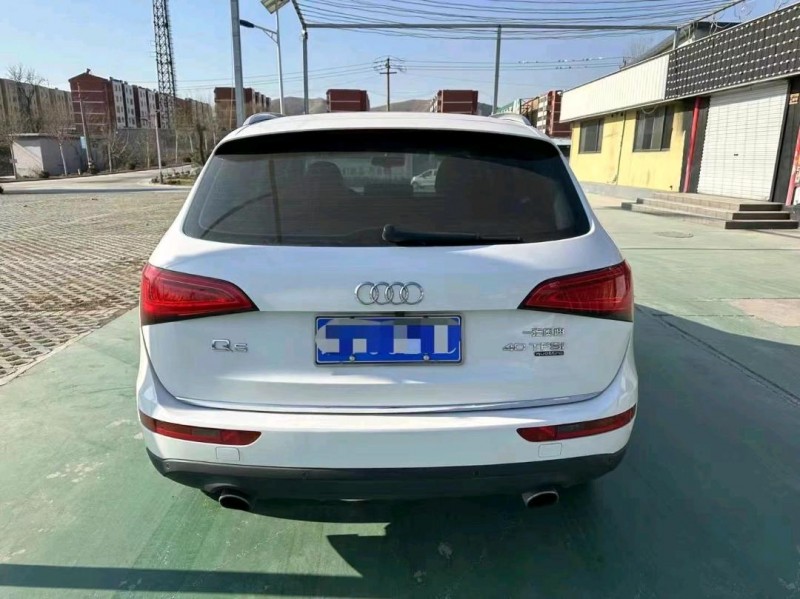 济宁16年奥迪Q59