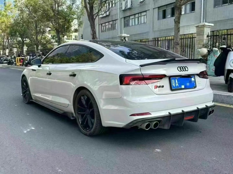 广州19年奥迪S57