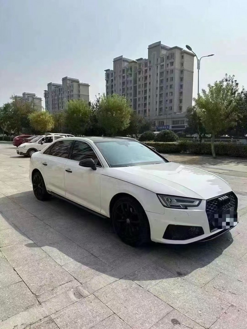济宁19年奥迪A4L2