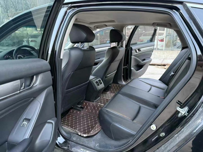 徐州19年本田雅阁8