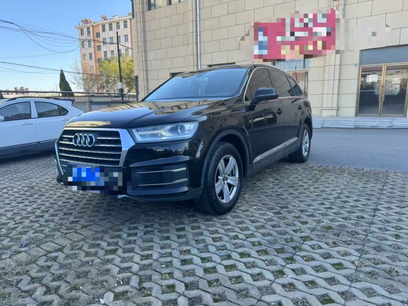 济宁17年奥迪Q73