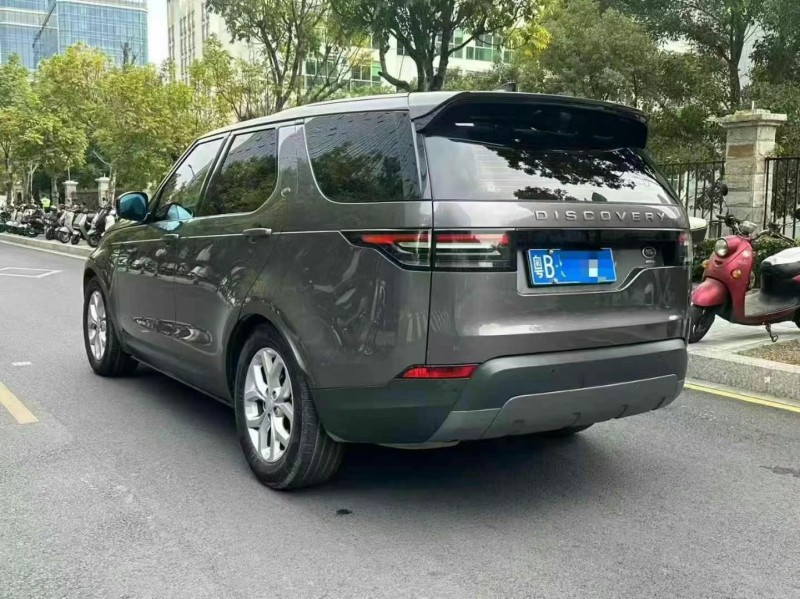 广州17年路虎发现8