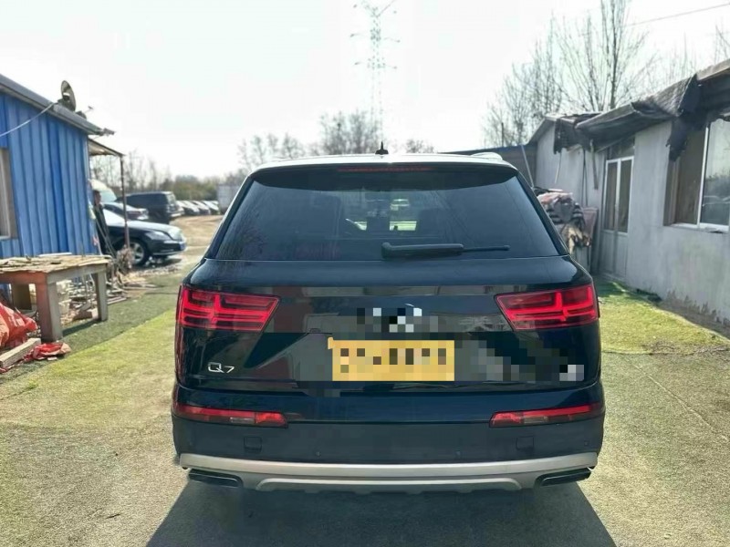 青岛18年奥迪Q79