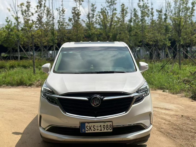 青岛21年别克GL81