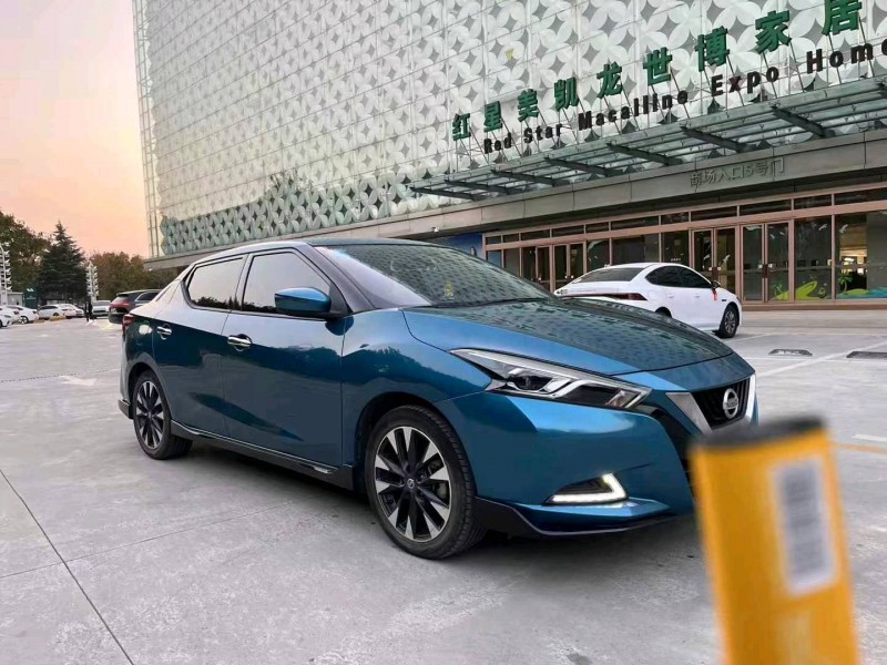 武汉20年日产蓝鸟2