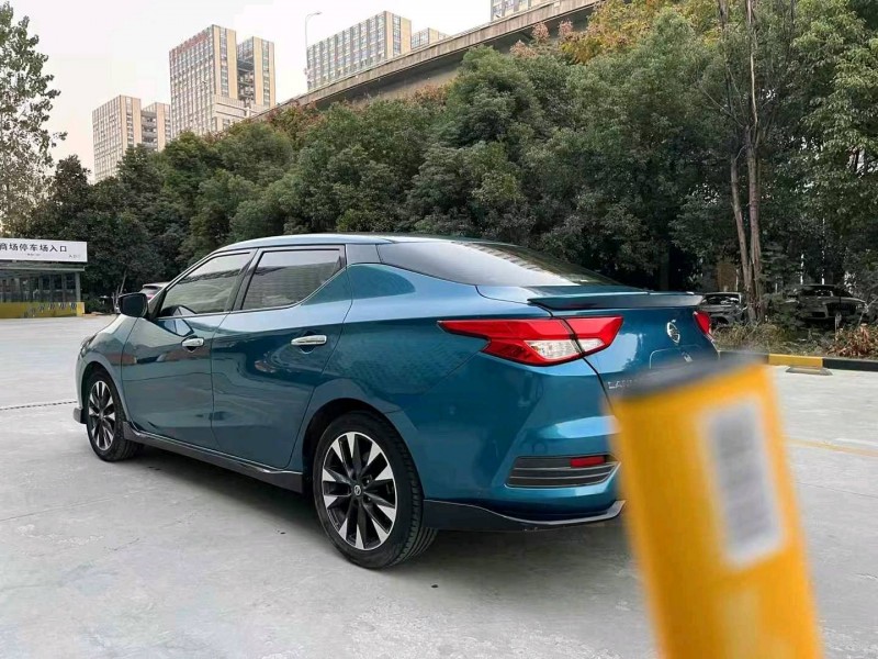 武汉20年日产蓝鸟6