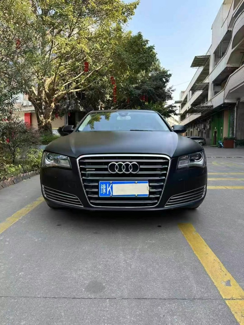 深圳14年奧迪A8L1