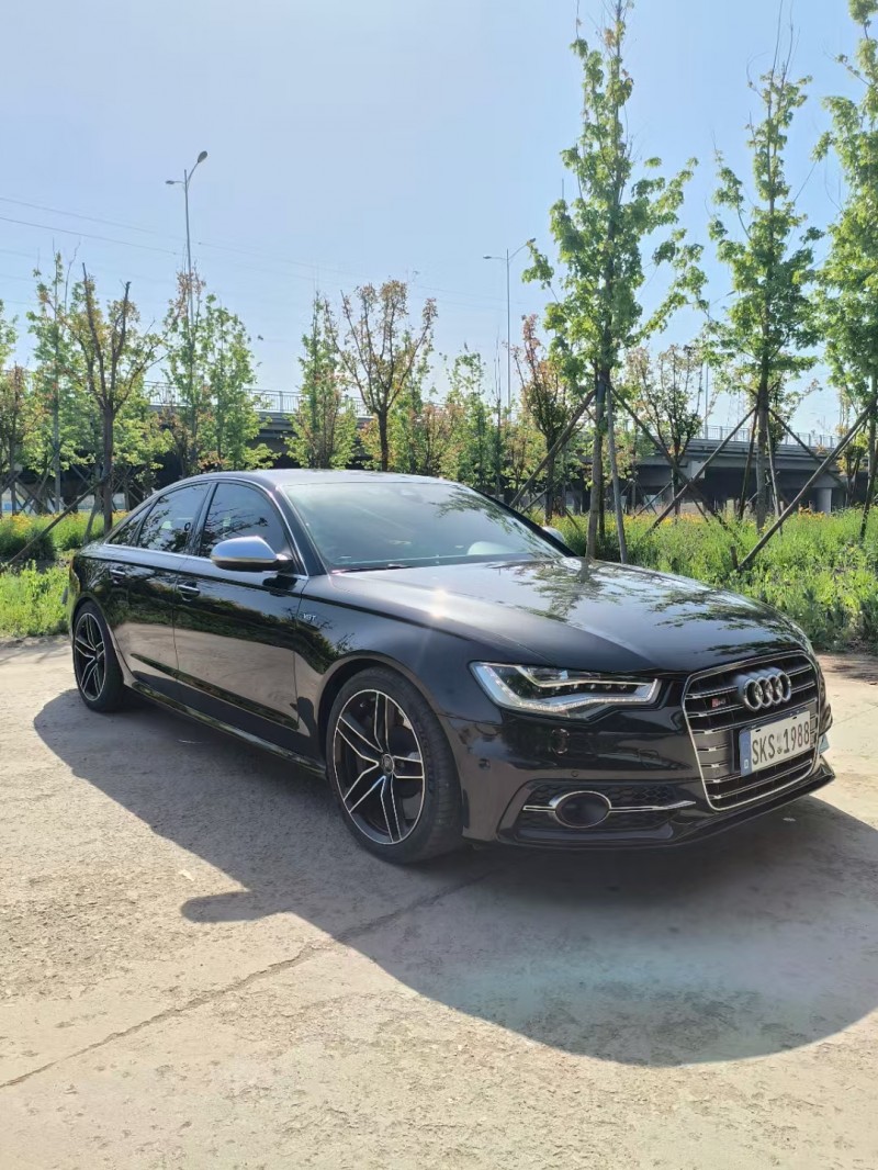 青岛15年奥迪S62