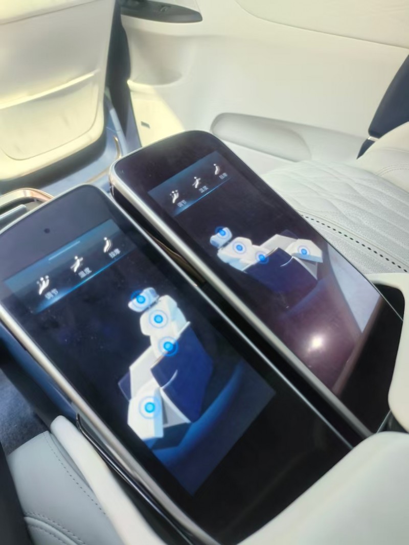 青岛21年别克GL86