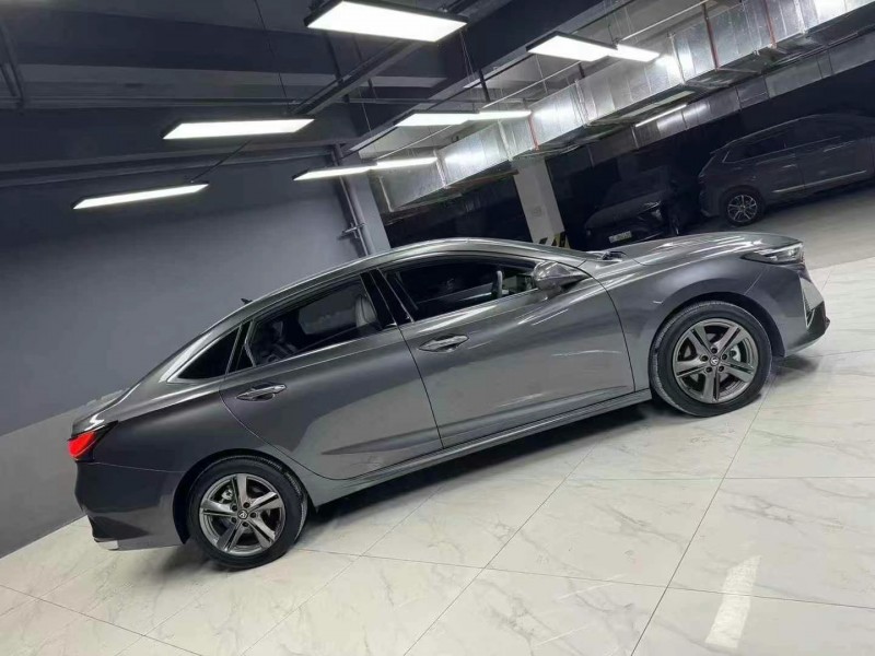 成都24年長安汽車睿騁3