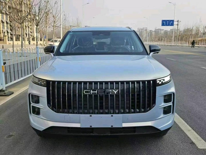 保定25年奇瑞探索1