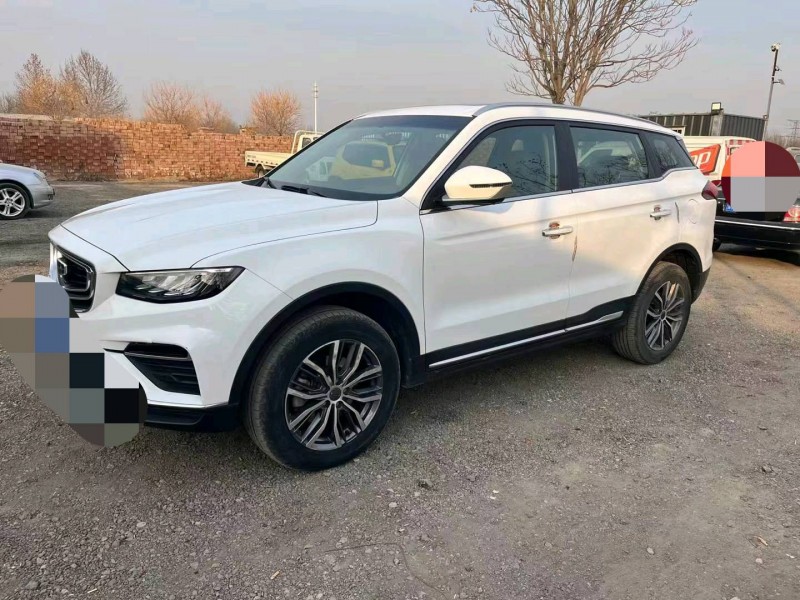 保定19年吉利博越2