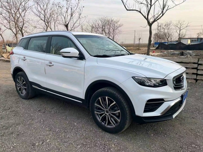 保定19年吉利博越3