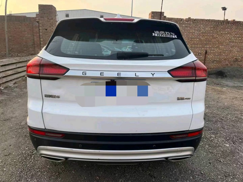 保定19年吉利博越6