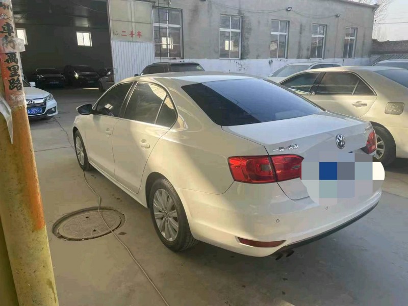 保定14年大众速腾5