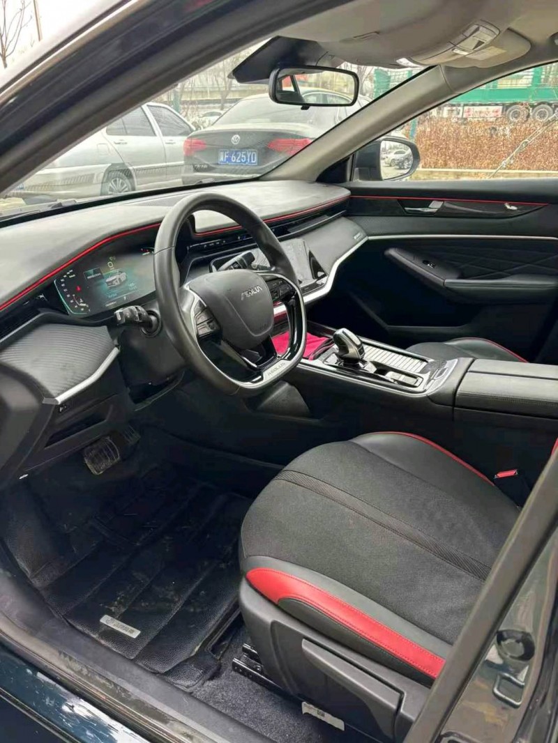 保定22年东风奕炫6