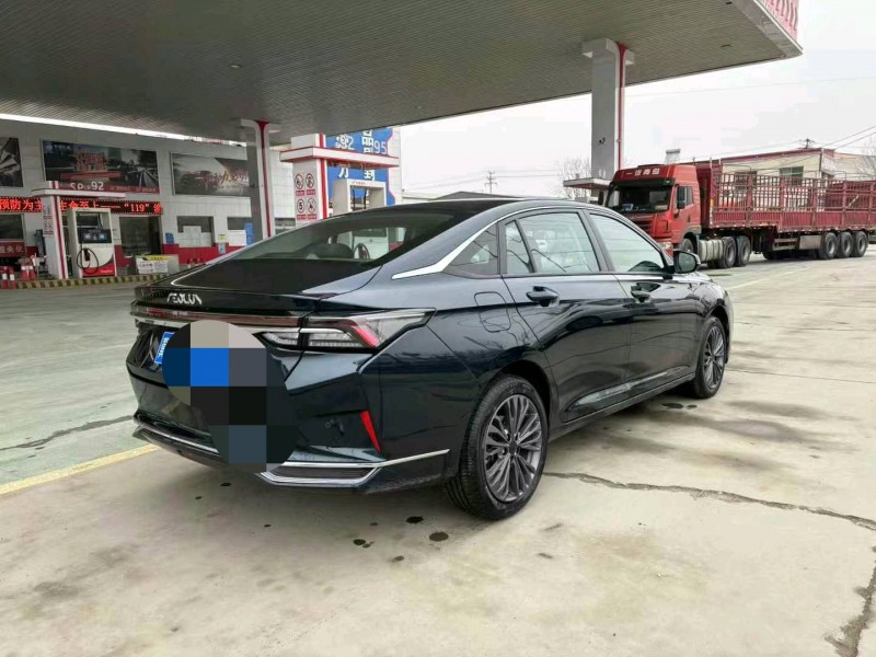 保定22年东风奕炫7