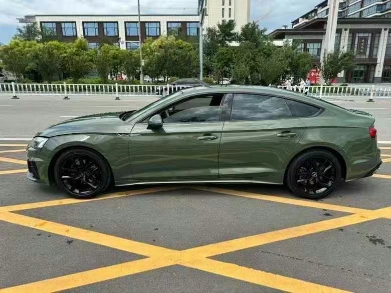 济宁21年奥迪A57