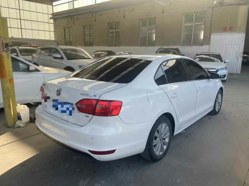 保定14年大众速腾5