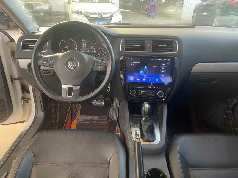 保定14年大众速腾7