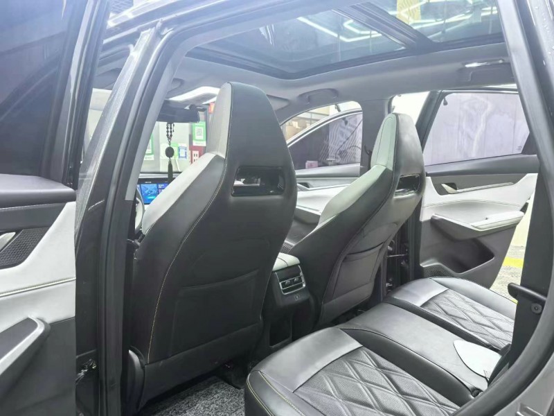 保定23年长安汽车CS758