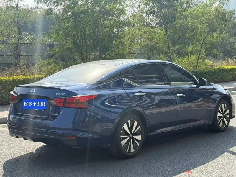 东莞22年日产天籁7