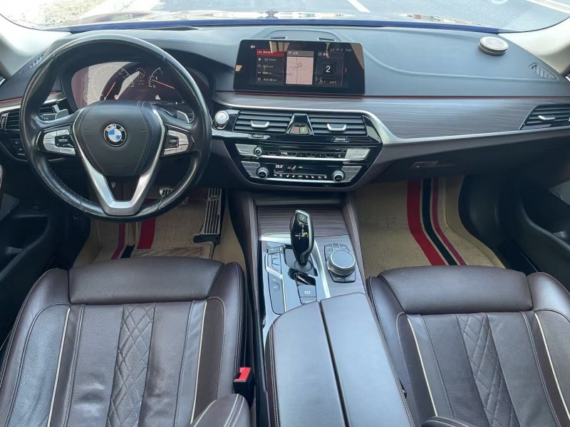 保定19年宝马5系5