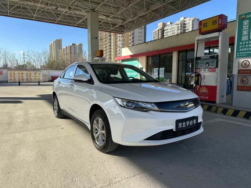 保定23年吉利帝豪3