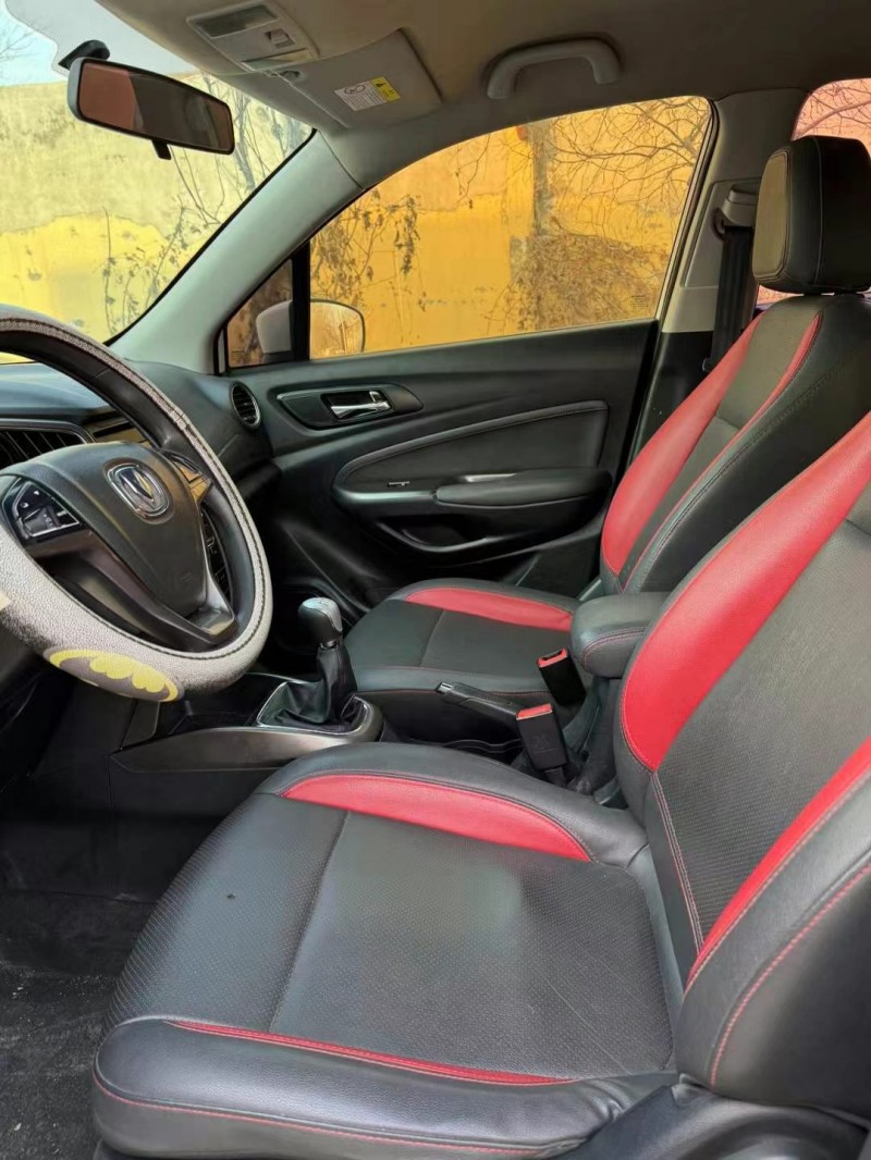 保定17年长安汽车CS158