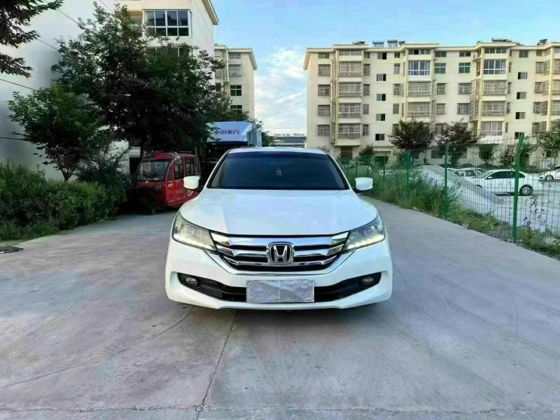 徐州15年本田雅阁1