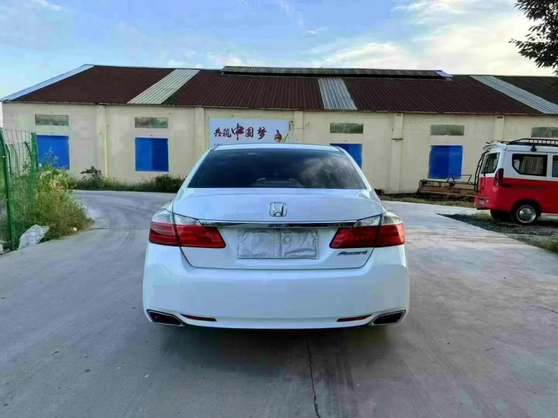 徐州15年本田雅阁9