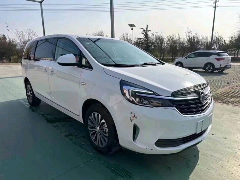 青岛20年别克GL82