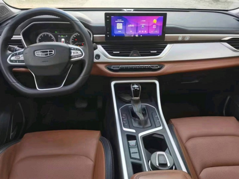 保定20年吉利远景8