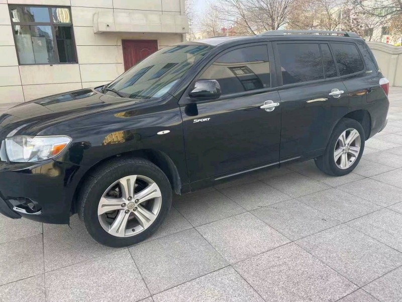 保定12年丰田汉兰达2