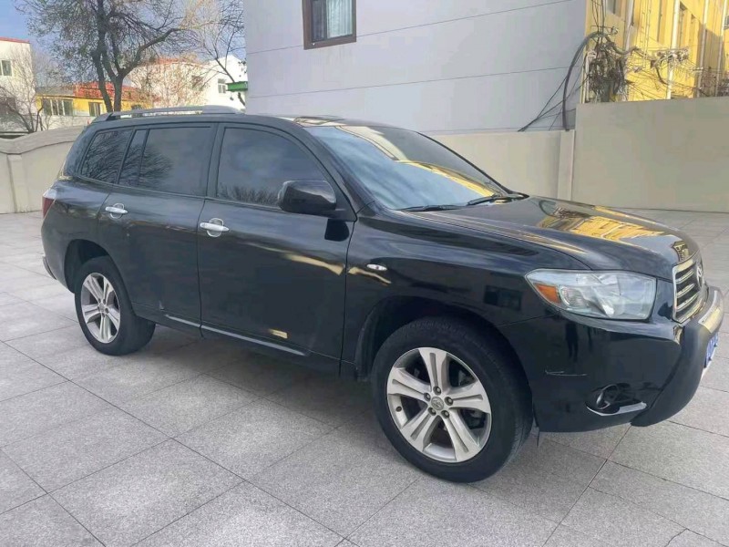 保定12年丰田汉兰达3