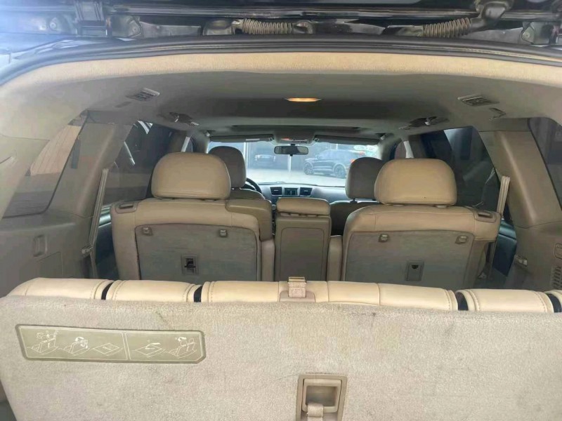 保定12年丰田汉兰达6