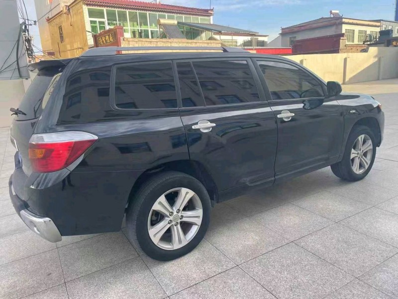 保定12年丰田汉兰达9