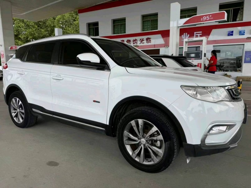 保定18年吉利博越2