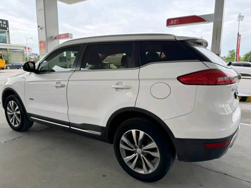 保定18年吉利博越4