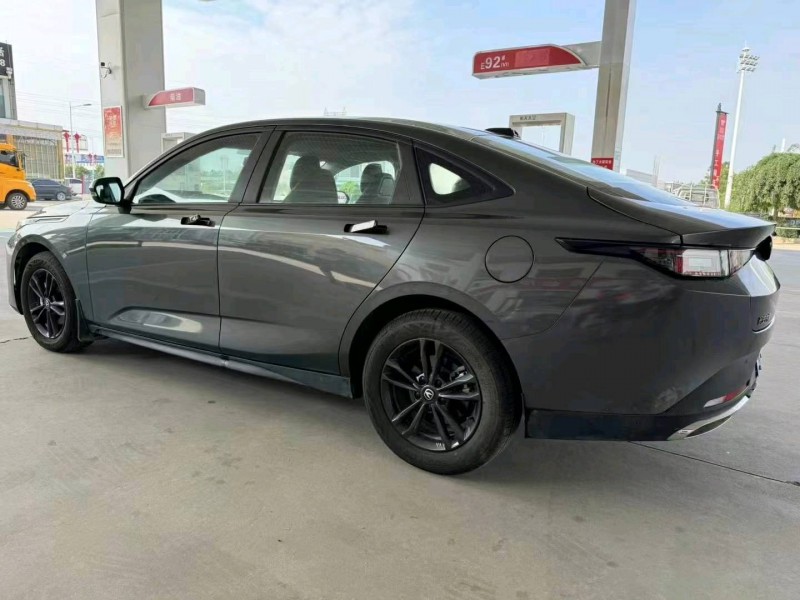 保定23年长安汽车逸达5