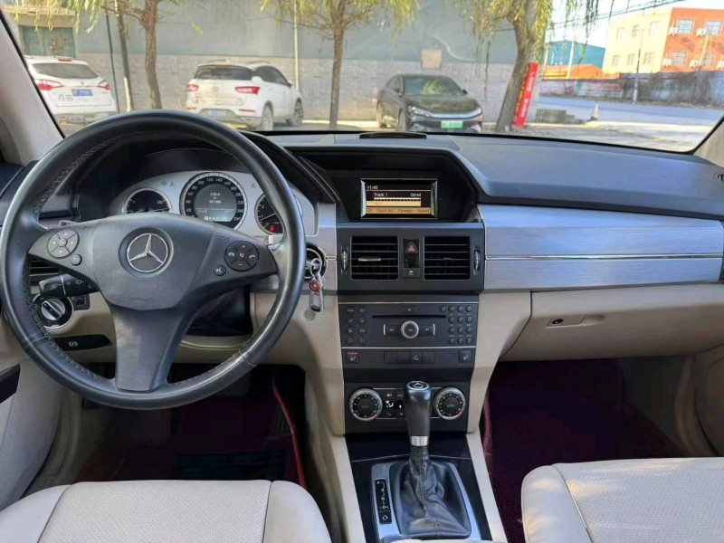 保定13年奔驰GLK8