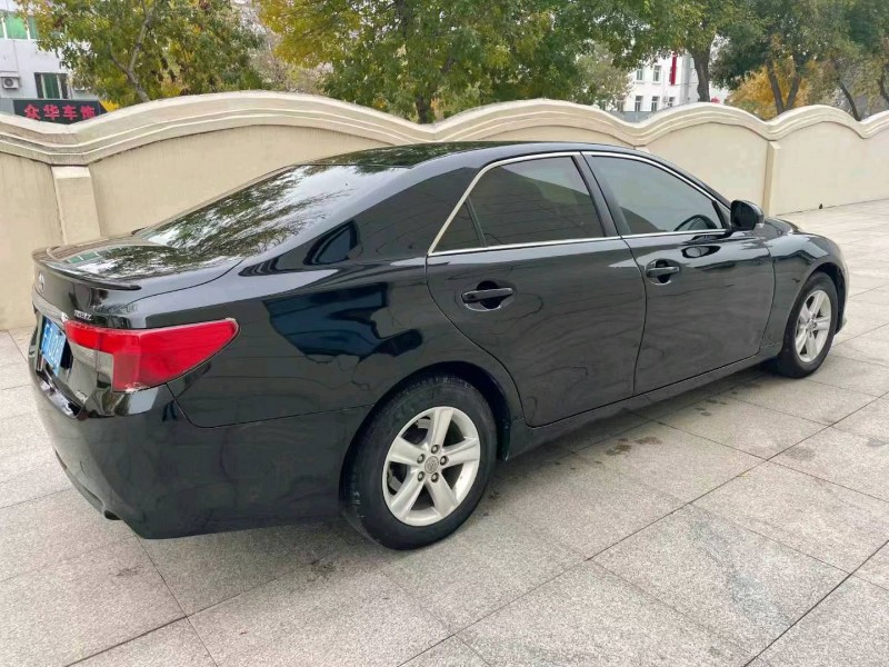 保定14年丰田锐志4