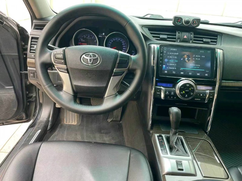 保定14年丰田锐志6