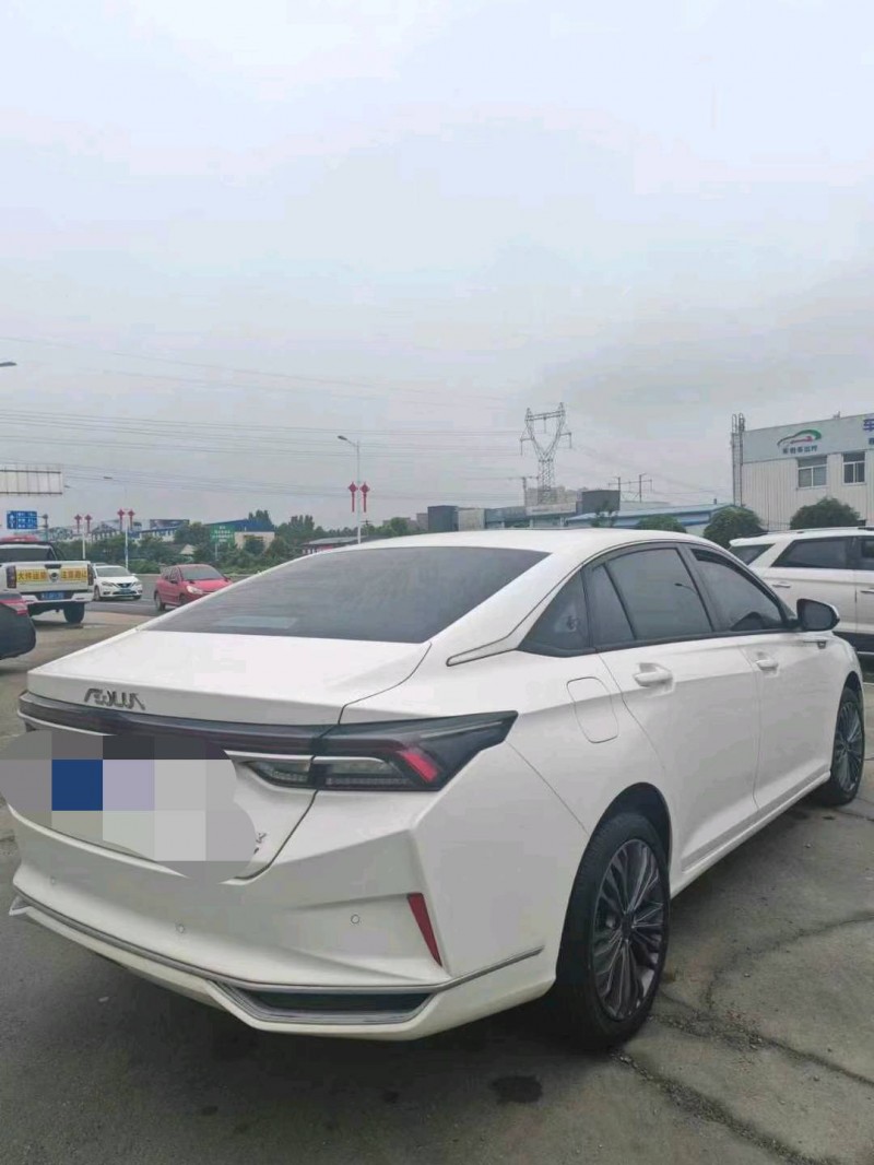 保定21年东风奕炫5