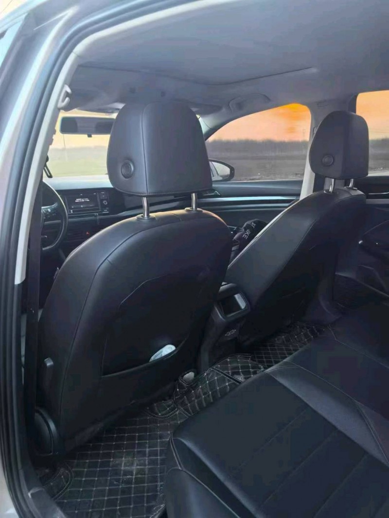 保定19年大众宝来8