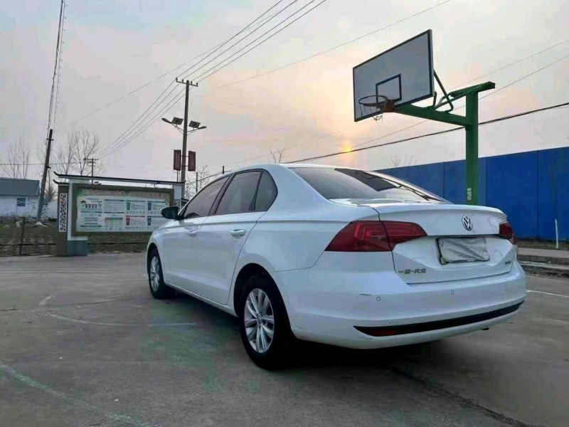 徐州17年大众宝来5